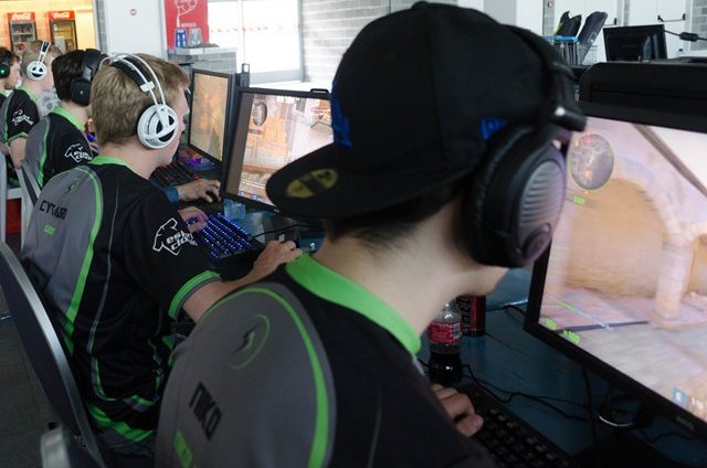 Esports Event Gent - SDG CS:GO team in combat
